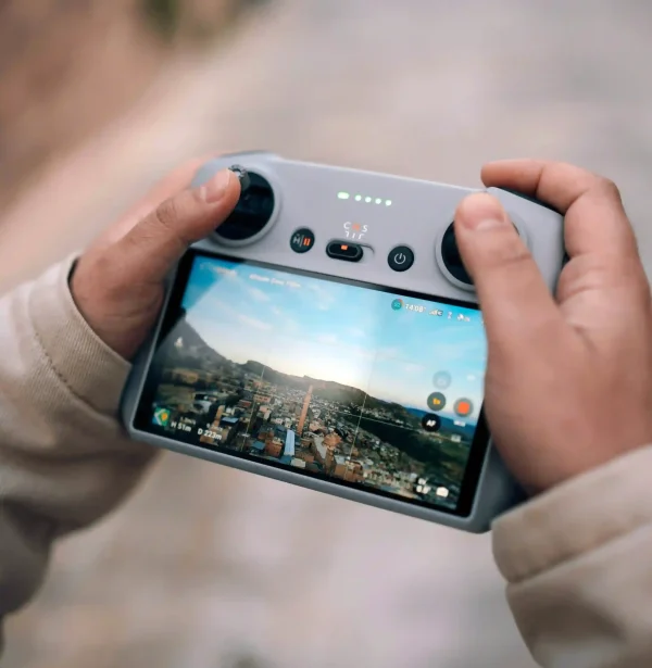 Controlo Remoto do Serviço de Vídeo Corporativo com Drones em Portugal - Corporate Video with Drones - Drone Video Corporativo