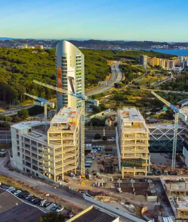 Drone construção civil Portugal para o acompanhamento de obras em larga escala em Lisboa.